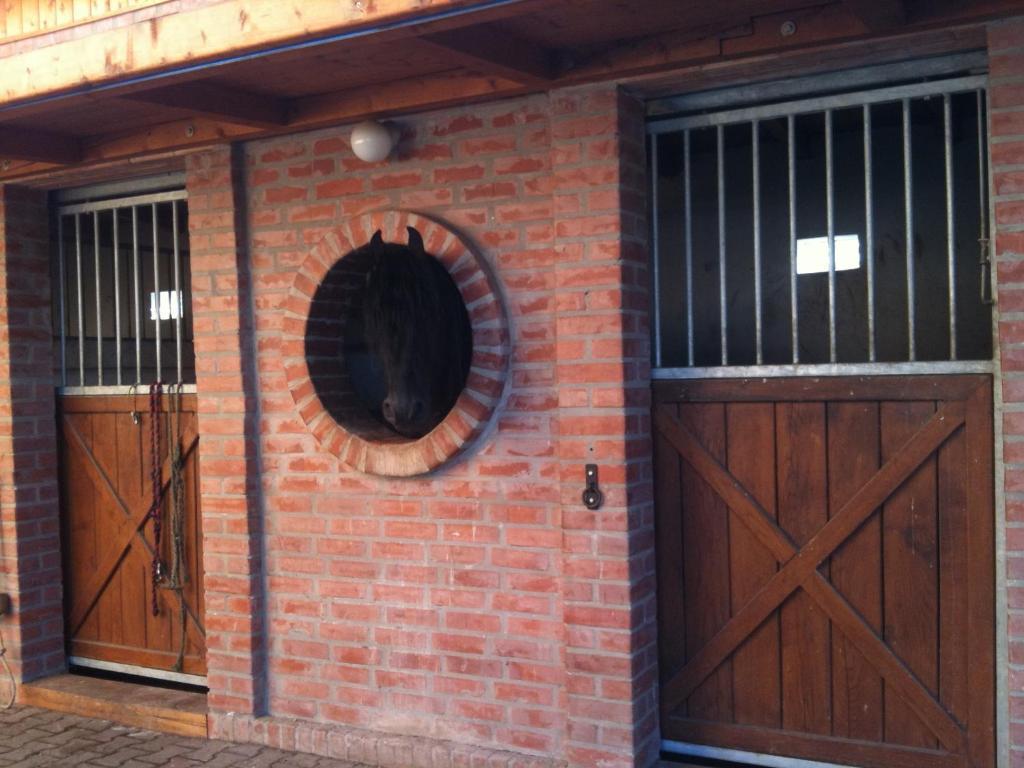 Berenyi Fogado Motel Nagyrécse Exterior photo