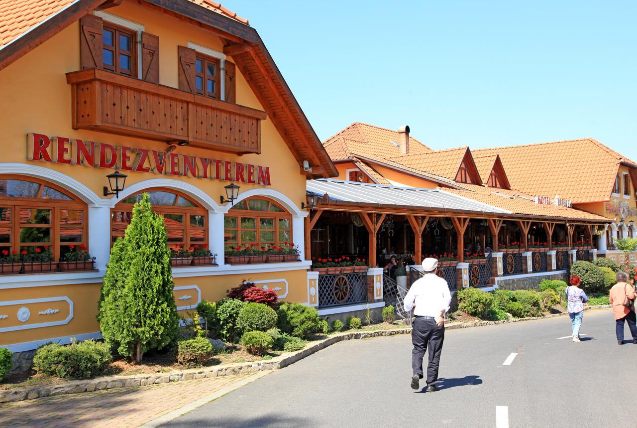 Berenyi Fogado Motel Nagyrécse Exterior photo